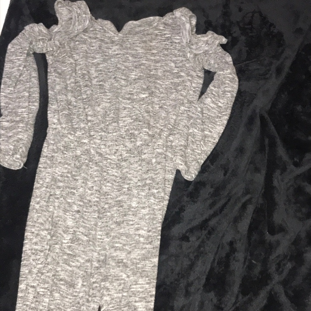 grey jumper